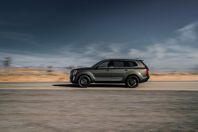Does The 2020 Kia Telluride Have Apple CarPlay? Daily Driver Tips